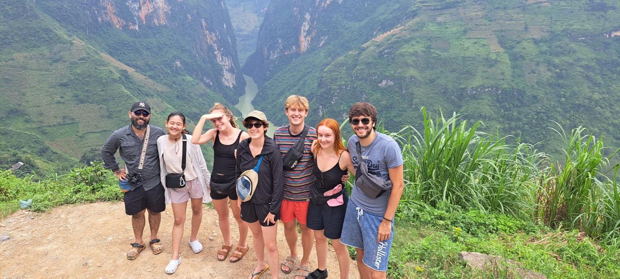 Homestay Field - Bungalow, Ha Giang Loop Tour, Motorbikes Rental Exterior foto